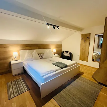 Maximilian Appartement Tux