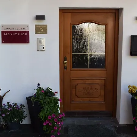 Maximilian Apartman